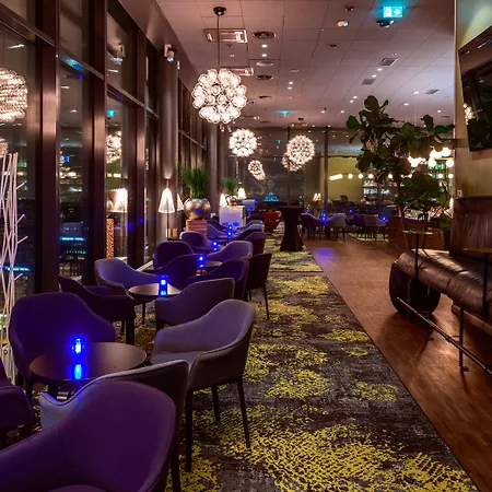 Otel Clarion