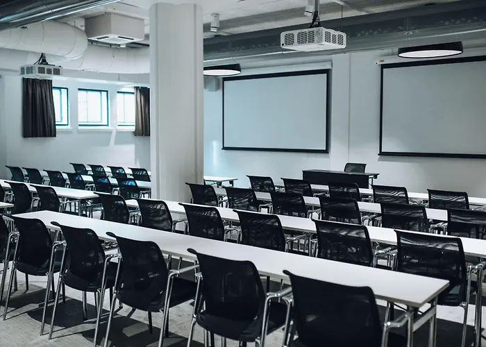 クラリオン ホテル 4*